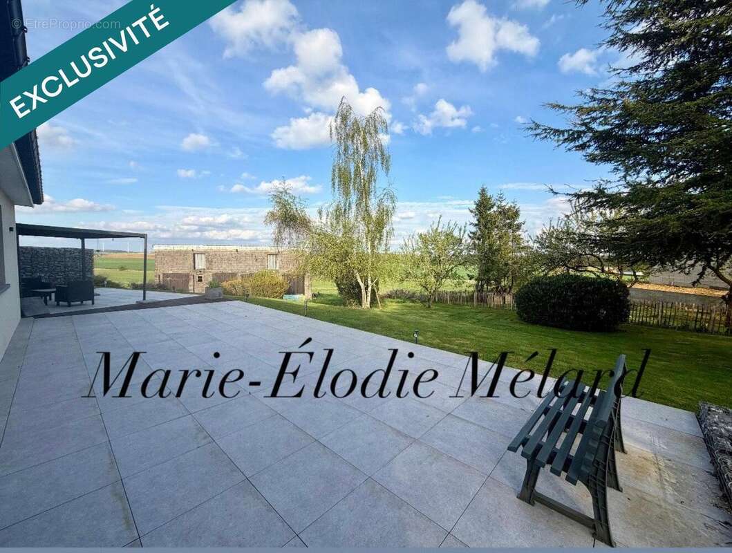 Maison 156 m² à Cons-La-Grandville  - photo 2