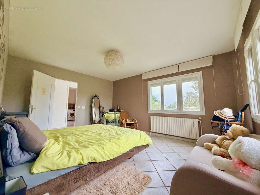 Grande maison familiale frontenas 280 m2 avec 5 chambres à 35 min de Lyon - photo 17