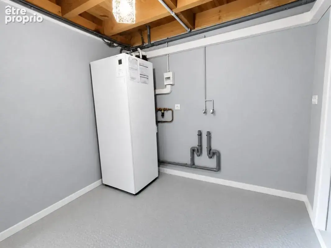 SAINT FRONT en Charente, maison 90 m², rénovée 3 chambres, abri pour voiture et terrain 1017 m² - photo 9