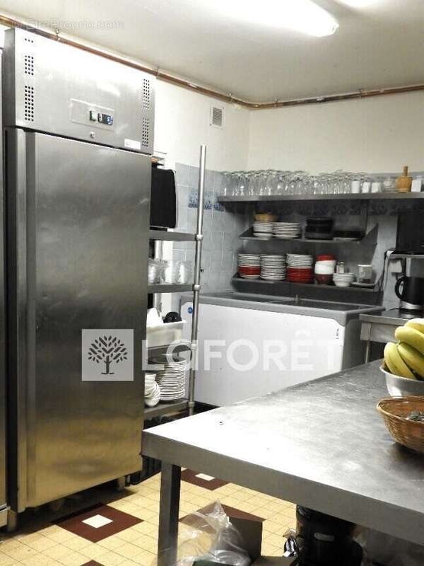 Commerce à VARILHES