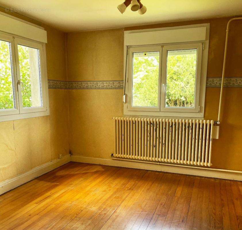 Maison à CHATEAU-SALINS