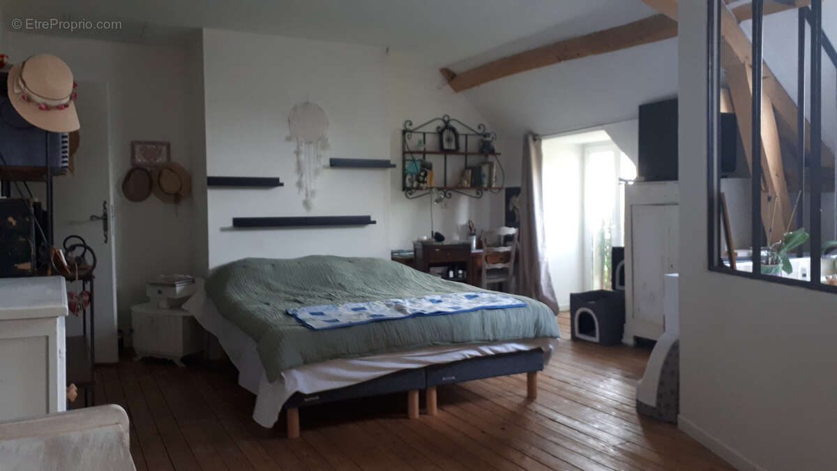 Maison à LUCAY-LE-LIBRE