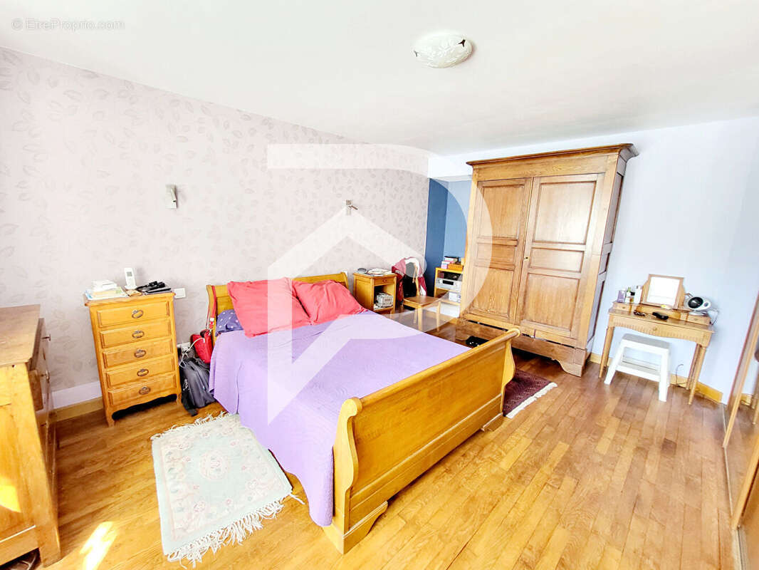 Maison  7 pièce(s) CHAMPSEVRAINE - photo 16