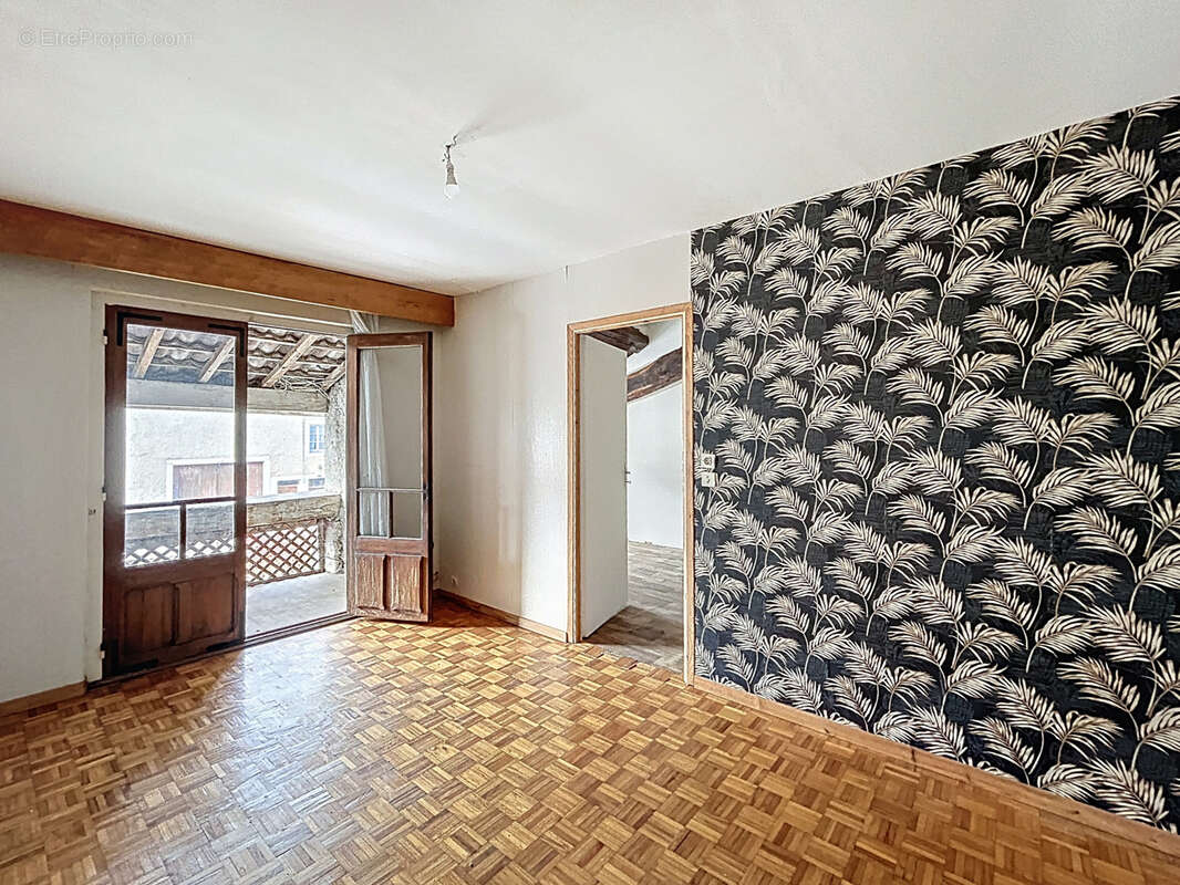 Maison à SAMPIGNY