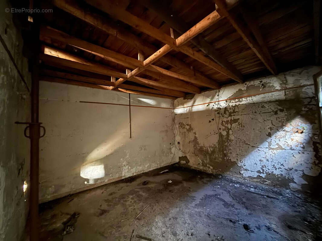 Maison à LE RELECQ-KERHUON