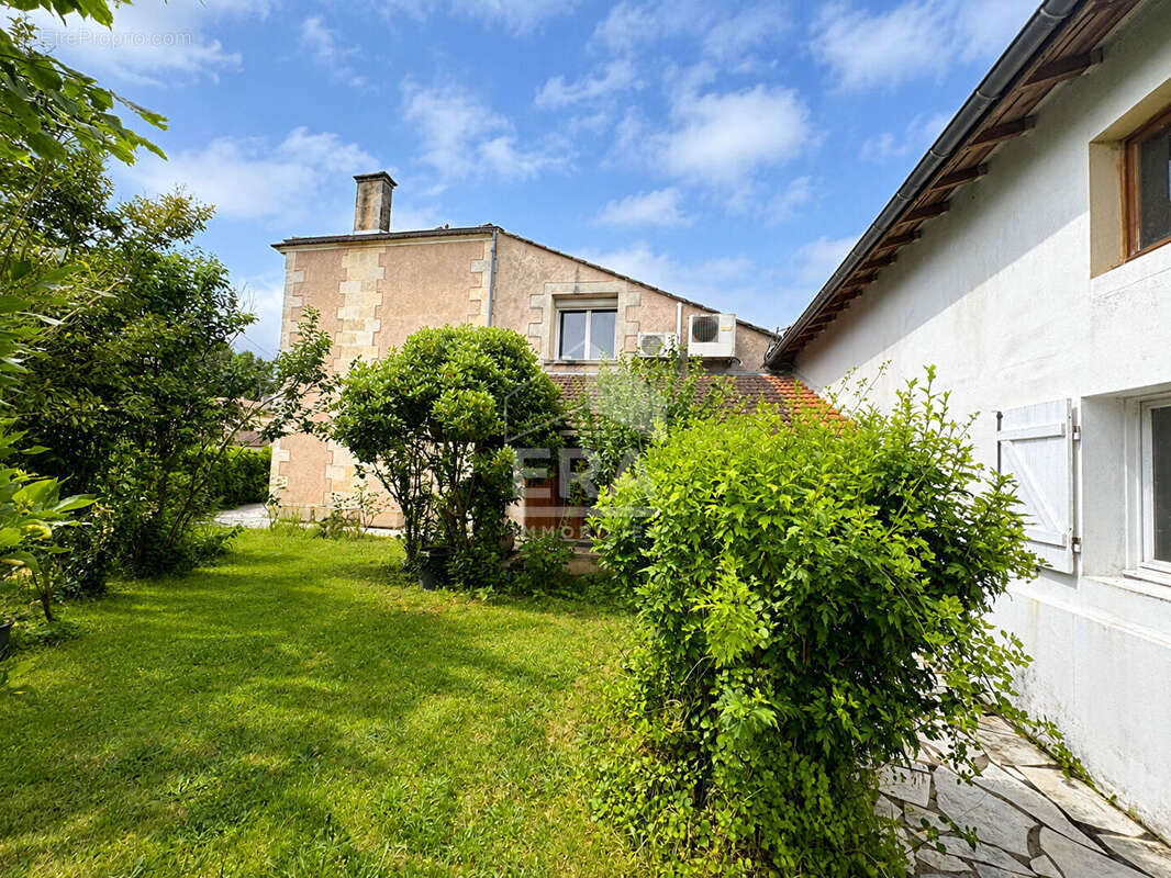 Maison à BERSON