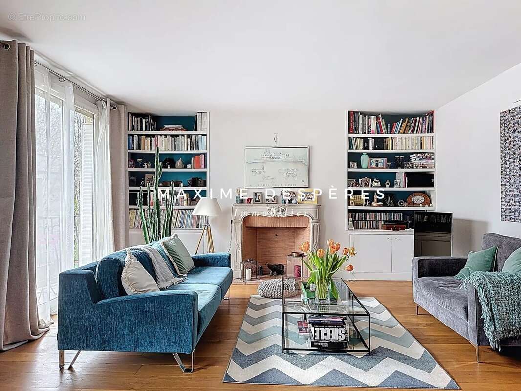 Appartement à NEUILLY-SUR-SEINE