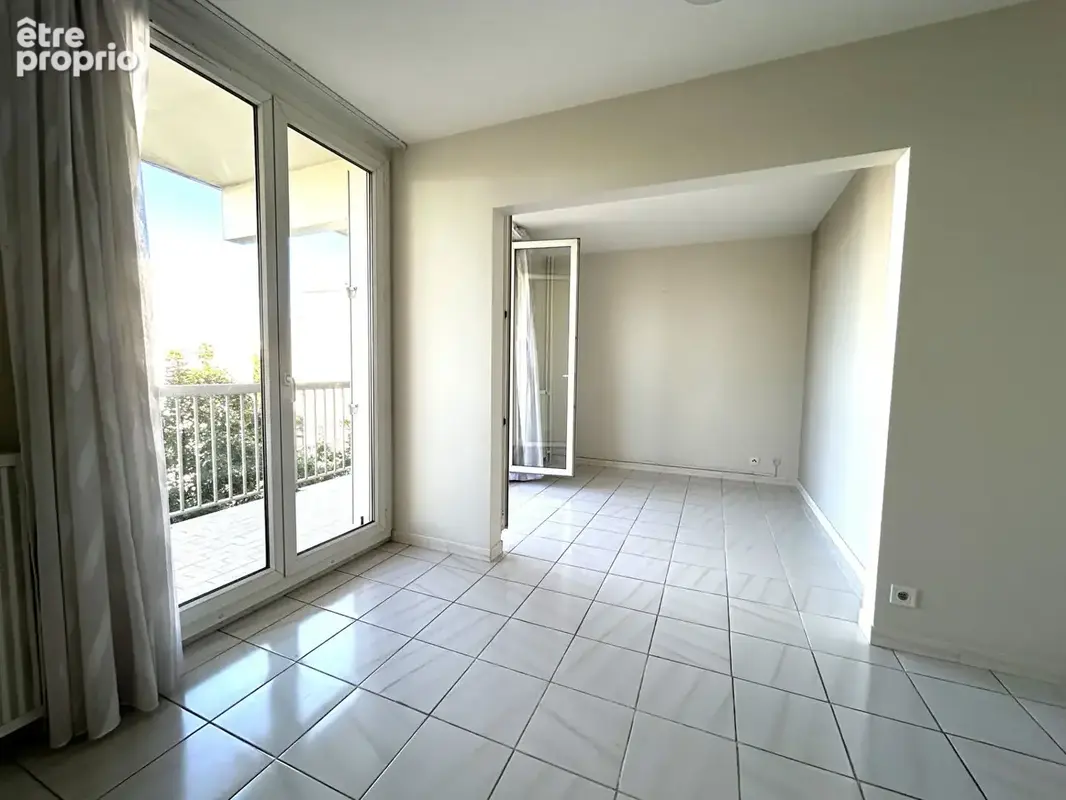 Appartement  5 pièce(s) 92.43 m2 - photo 2