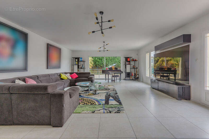 Maison à VILLAINES-SOUS-BOIS