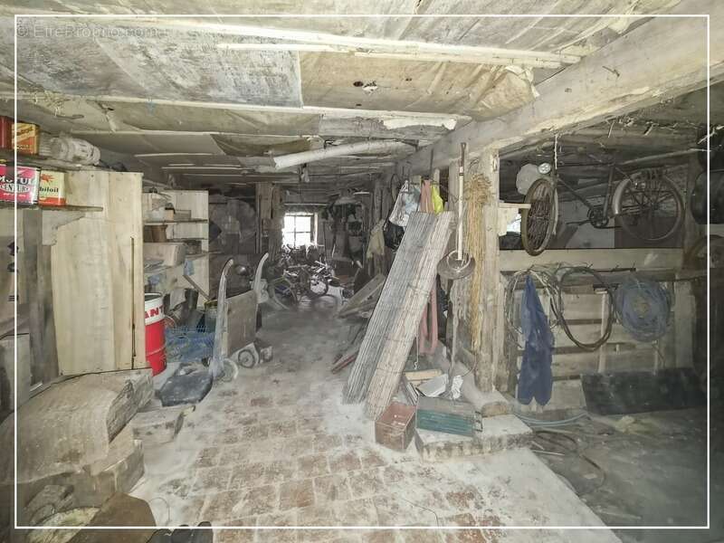 Maison à vendre 8 pièces +  grange PREVERANGES (18) - photo 20