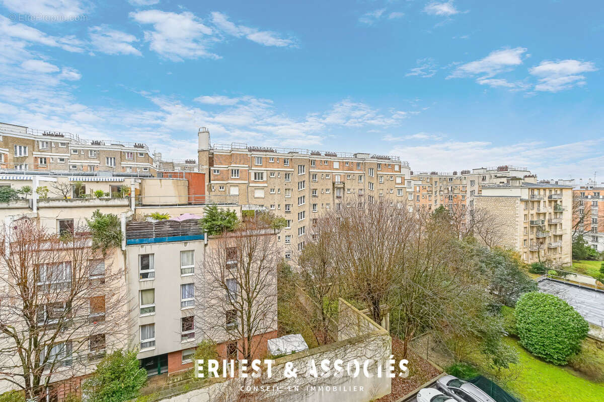 Appartement à PARIS-20E