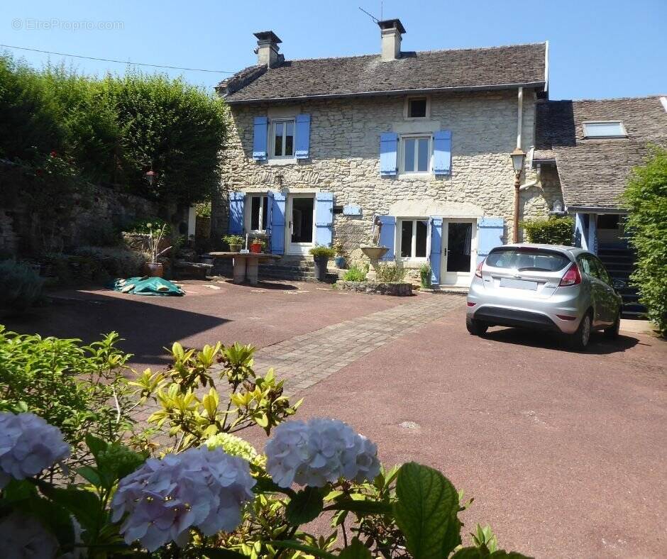 Maison à TREPT