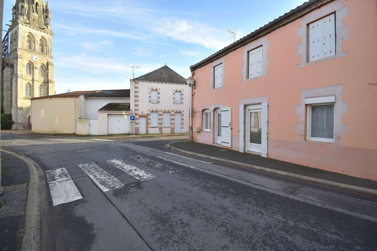 Maison à SAINT-PHILBERT-DE-BOUAINE