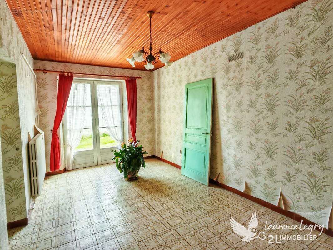 Maison à YVRE-L'EVEQUE