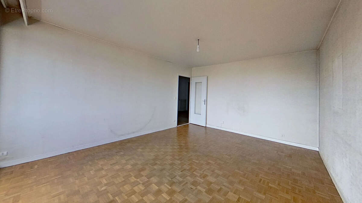 Appartement à LYON-8E