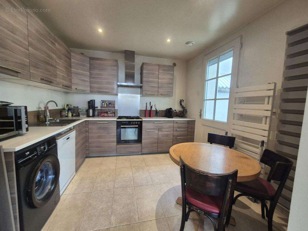 Appartement à SURESNES