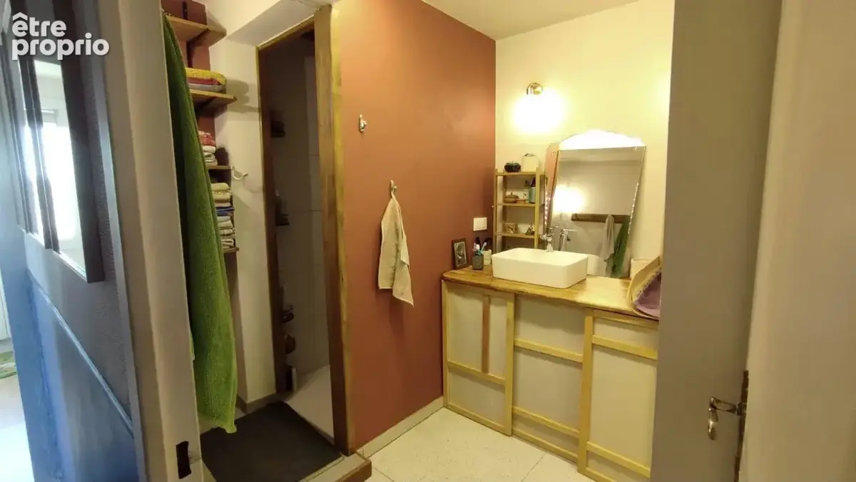 Appartement 76 m² à Arles  - photo 11
