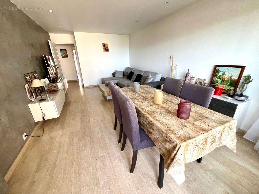 Appartement à LE CANNET