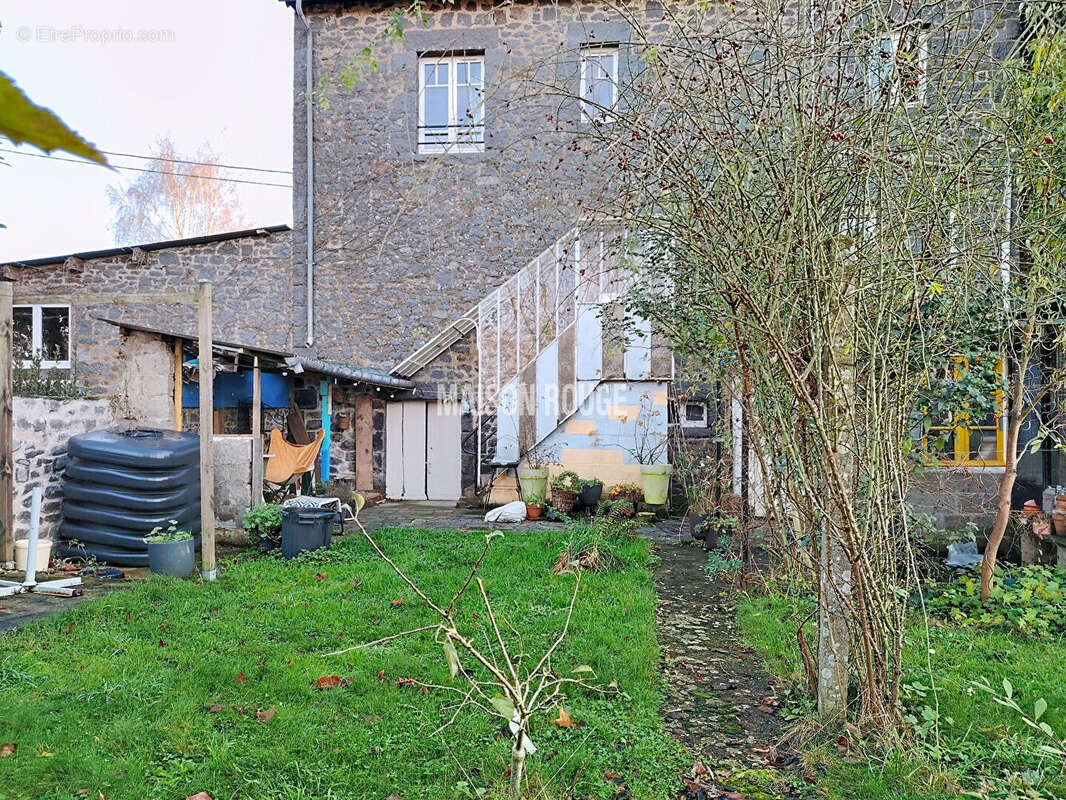 Maison à SAINT-PIERRE-DE-PLESGUEN