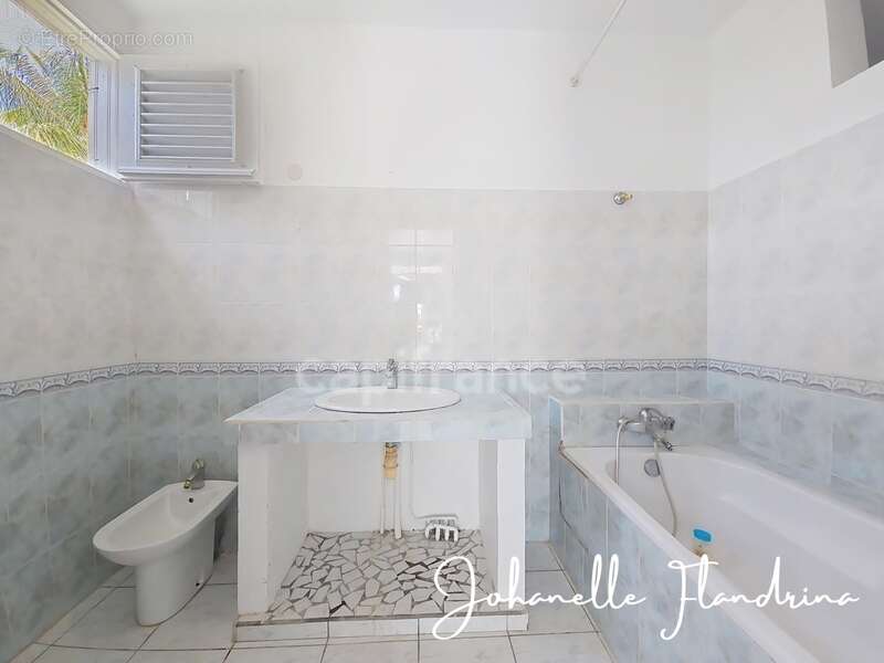 Maison à SAINTE-ANNE