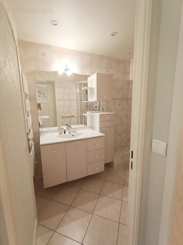 Appartement à MANDELIEU-LA-NAPOULE