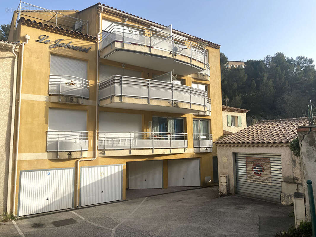 Photo 3 - Appartement à SIMIANE-COLLONGUE