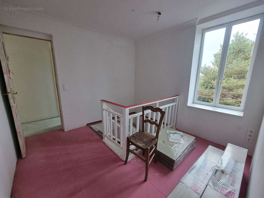 Appartement à SAINT-HILAIRE-DU-HARCOUET