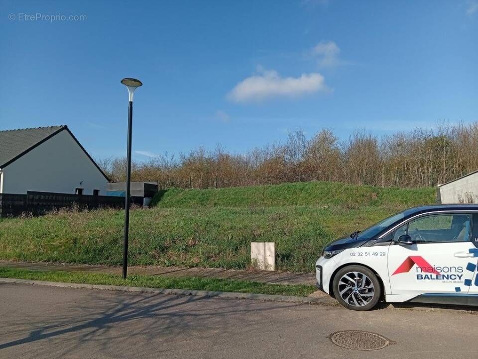 Terrain à VAL-DE-REUIL