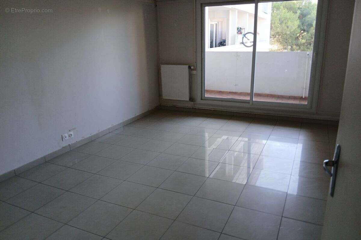 Appartement à MARSEILLE-11E
