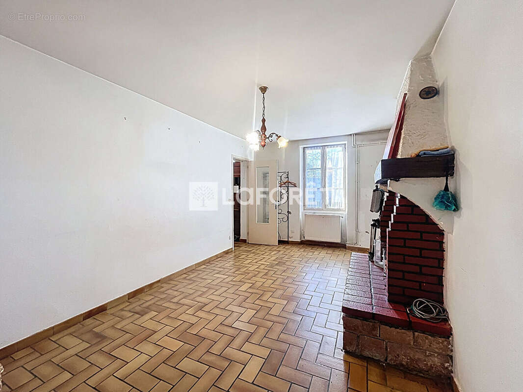 Maison à SAINT-AMOUR