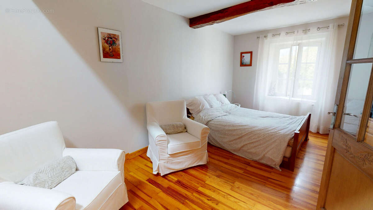 Maison à AMBUTRIX