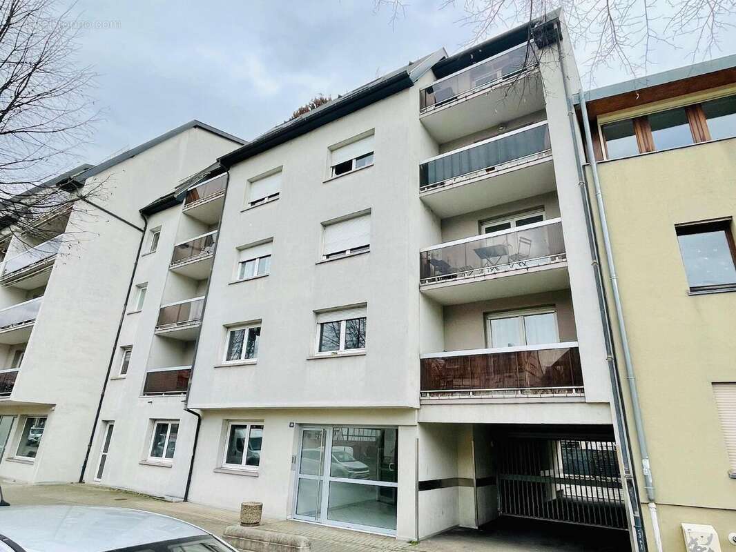   - Appartement à STRASBOURG