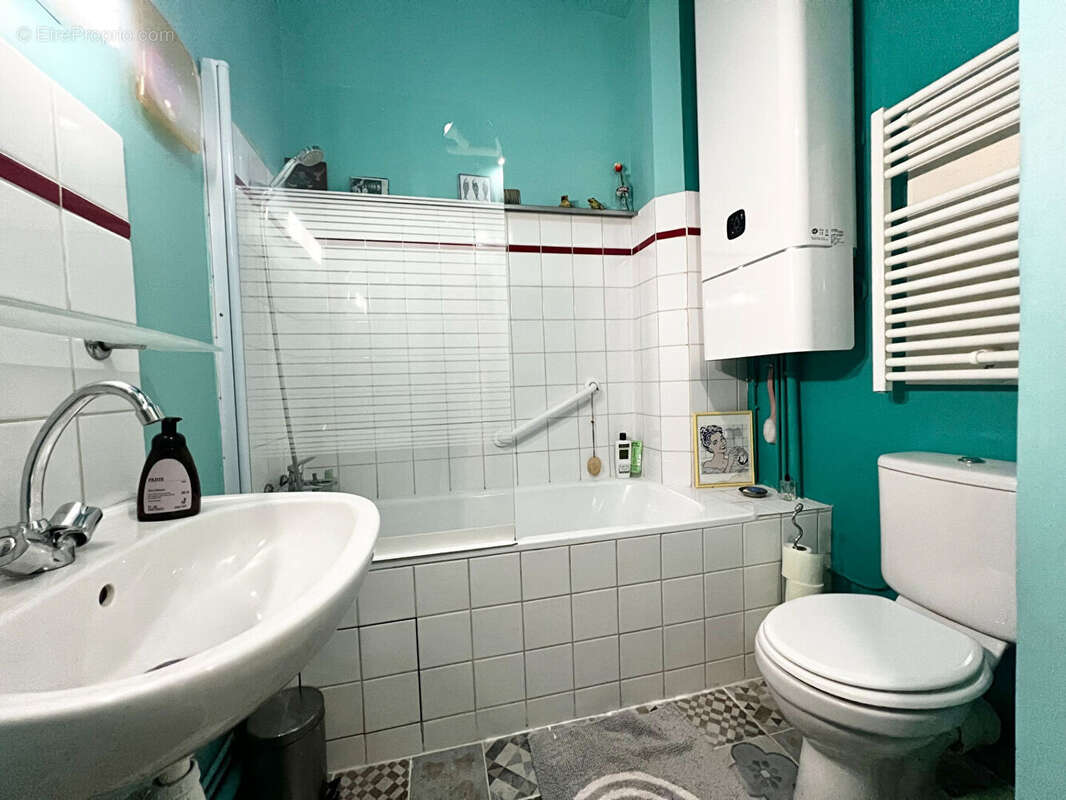 Appartement à PARIS-18E
