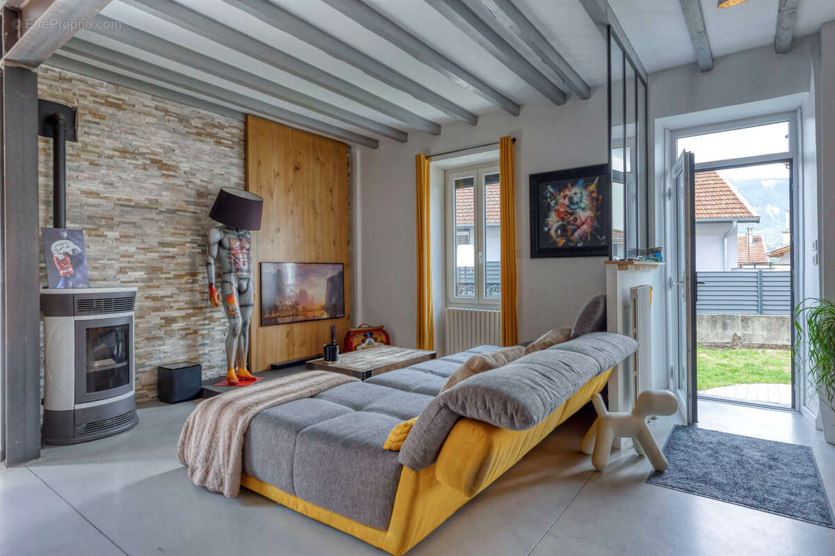 Maison à VILLARD-BONNOT