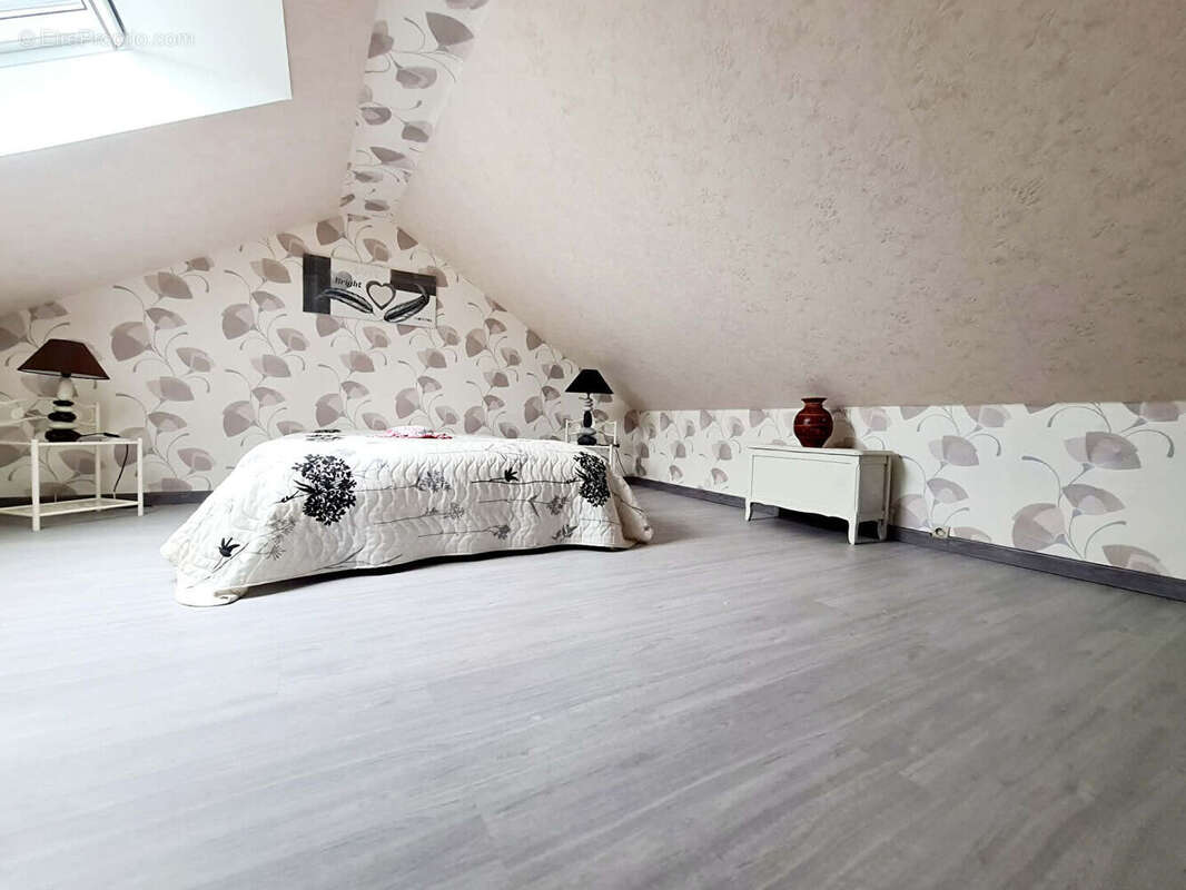Maison à BIESLES