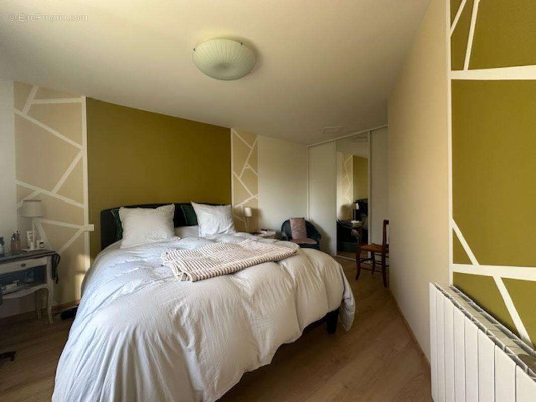 AUBIGNY-LES CLOUZEAUX, Longère 156 m², dépendance, 3569 m² terrain - photo 9