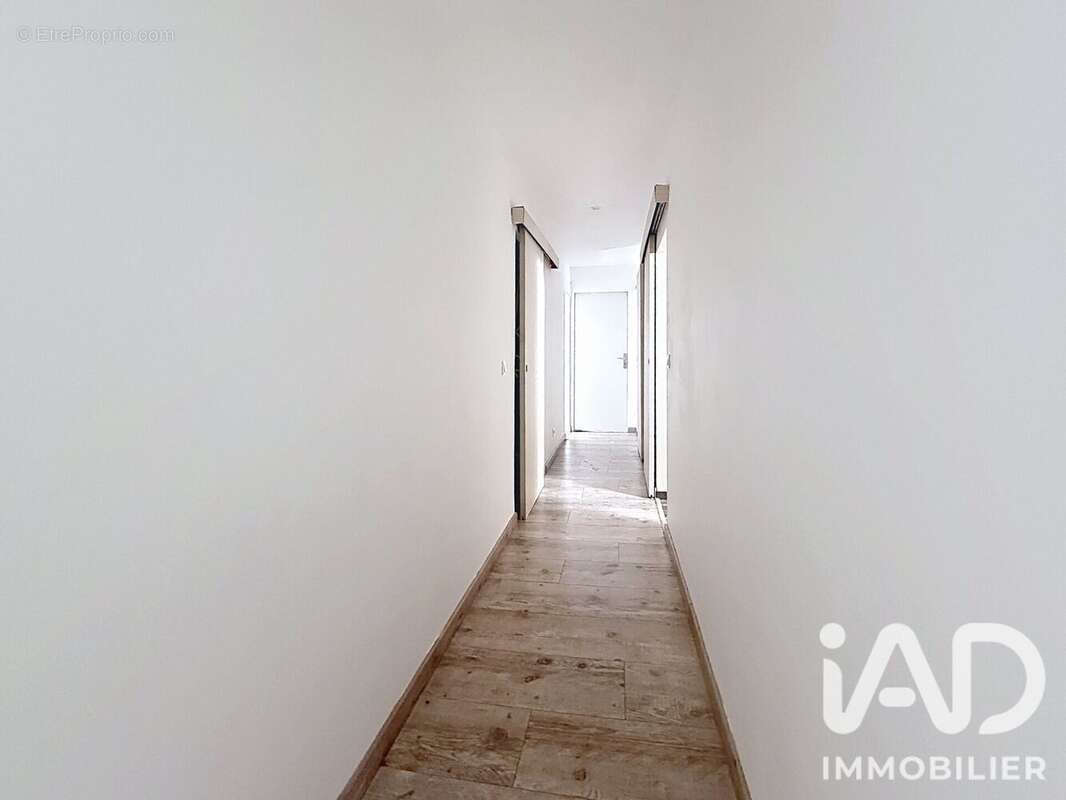 Appartement 110 m² à Roquebilliere  - photo 7