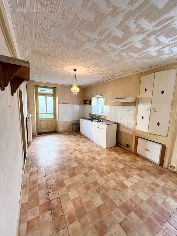 Maison a renovee - photo 4