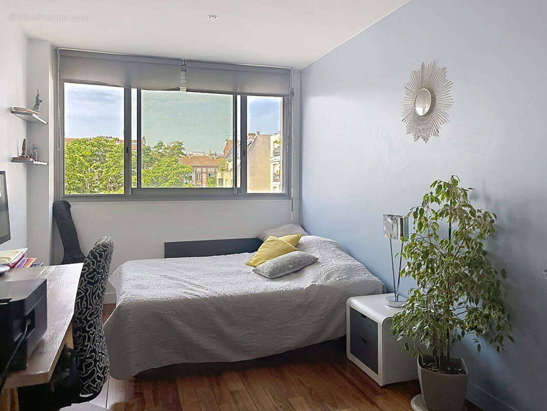 Appartement à SURESNES