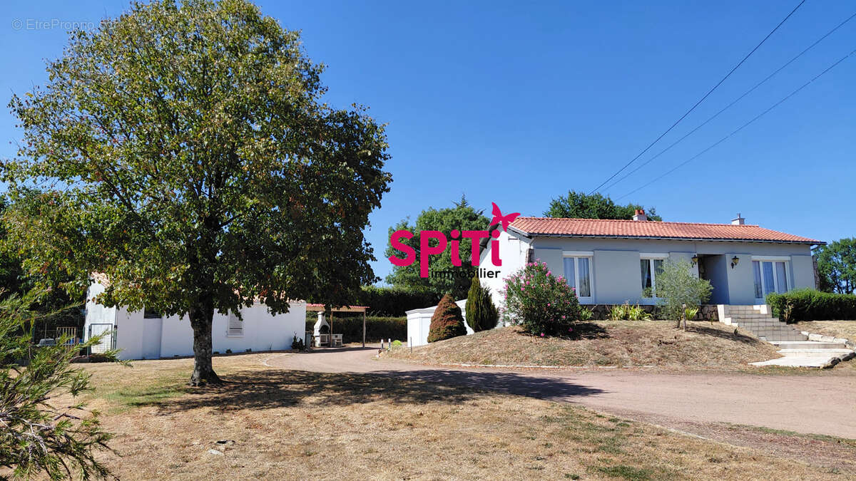 A vendre   chantonnay   maison sur sous-sol 135 m2 environ   terrain 2 810 m2 - photo 2