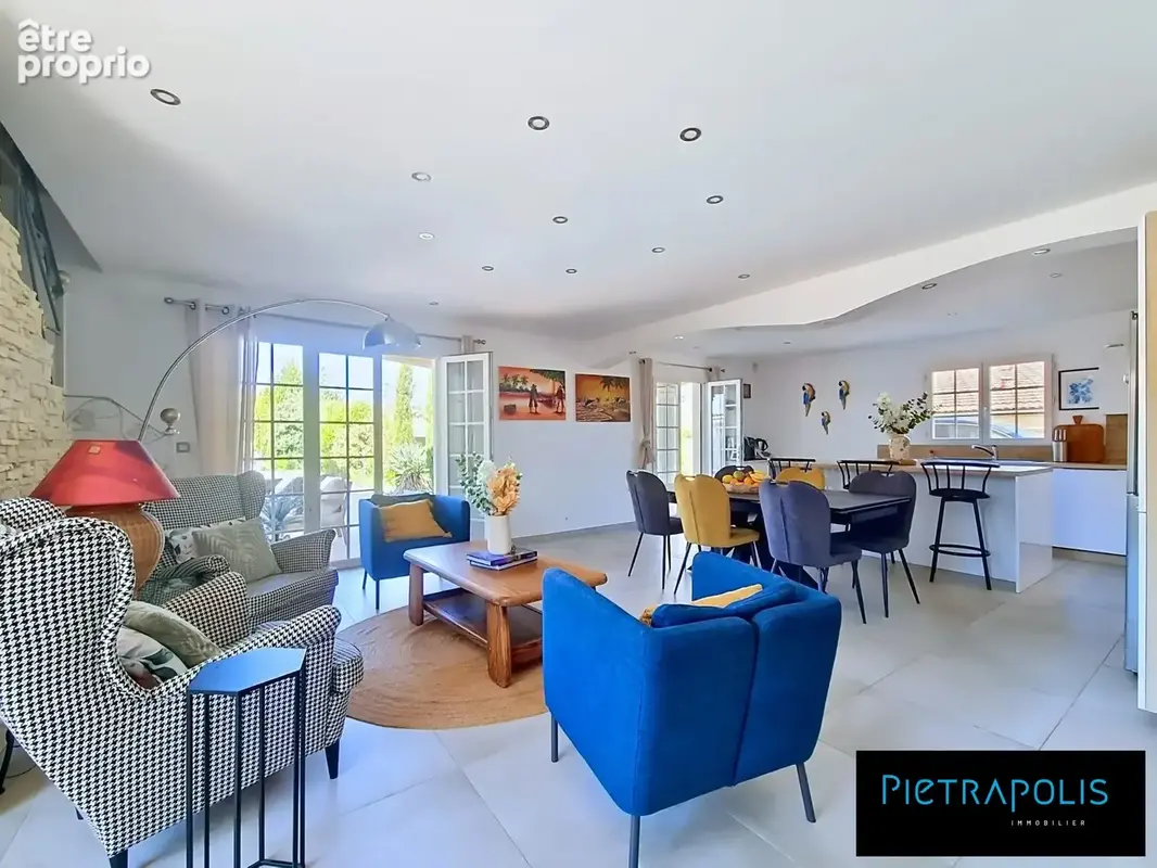 Maison 146 m² à Decines-Charpieu  - photo 3