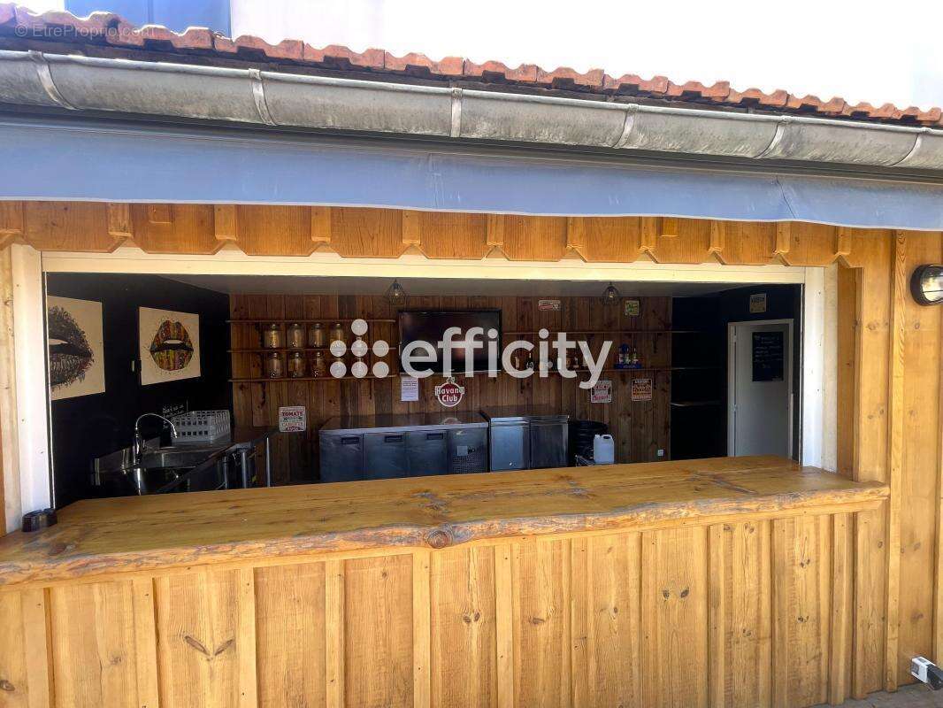 Commerce à ANDERNOS-LES-BAINS