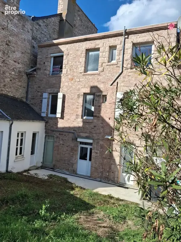 Immeuble en hyper centre ERQUY - photo 1