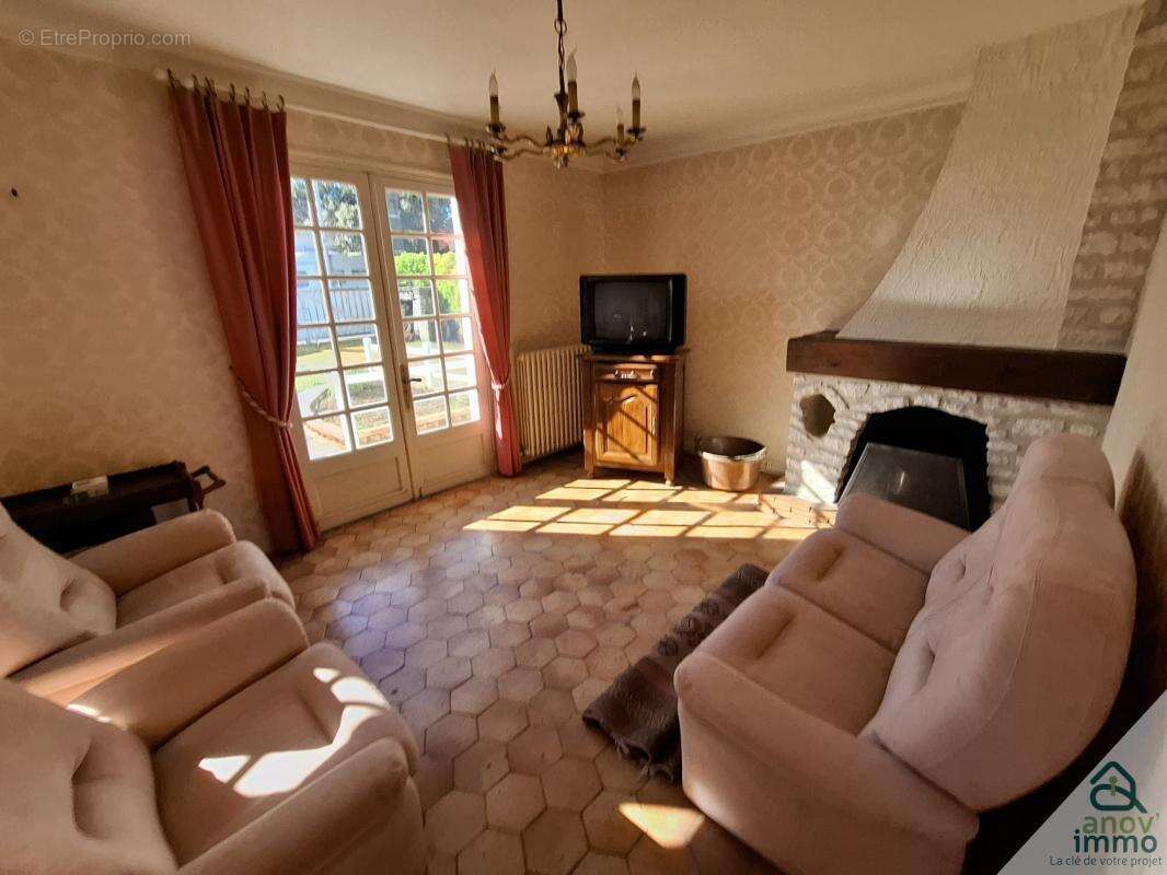 Maison à CHATEAUBERNARD