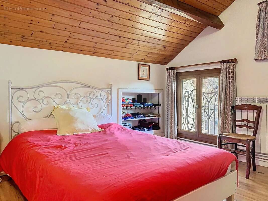 Maison à MILLY-LA-FORET