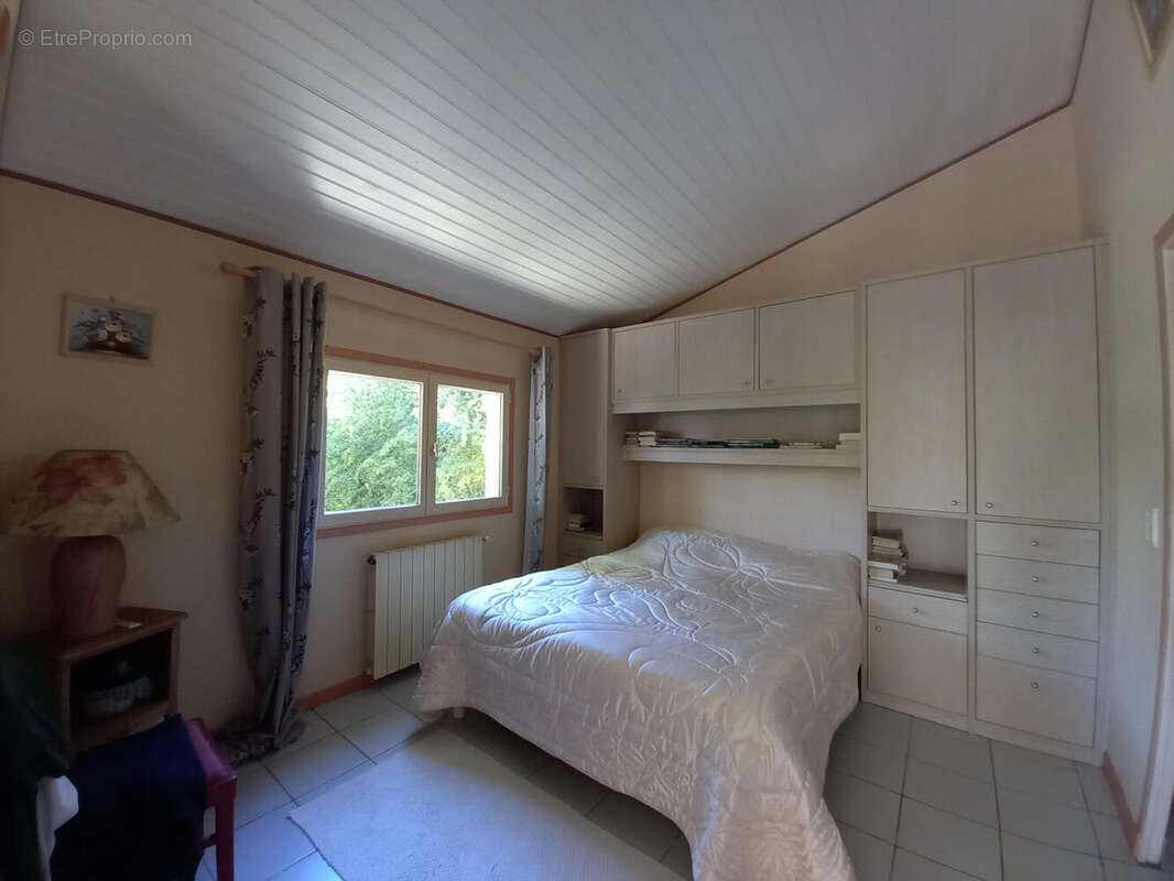 chambre rdc maison - Maison à ARCAMBAL