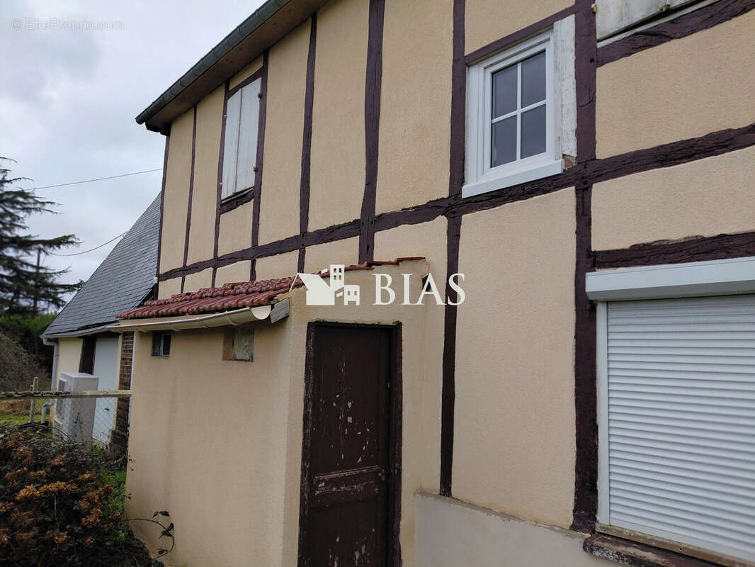 Maison à LA TRINITE-DE-THOUBERVILLE