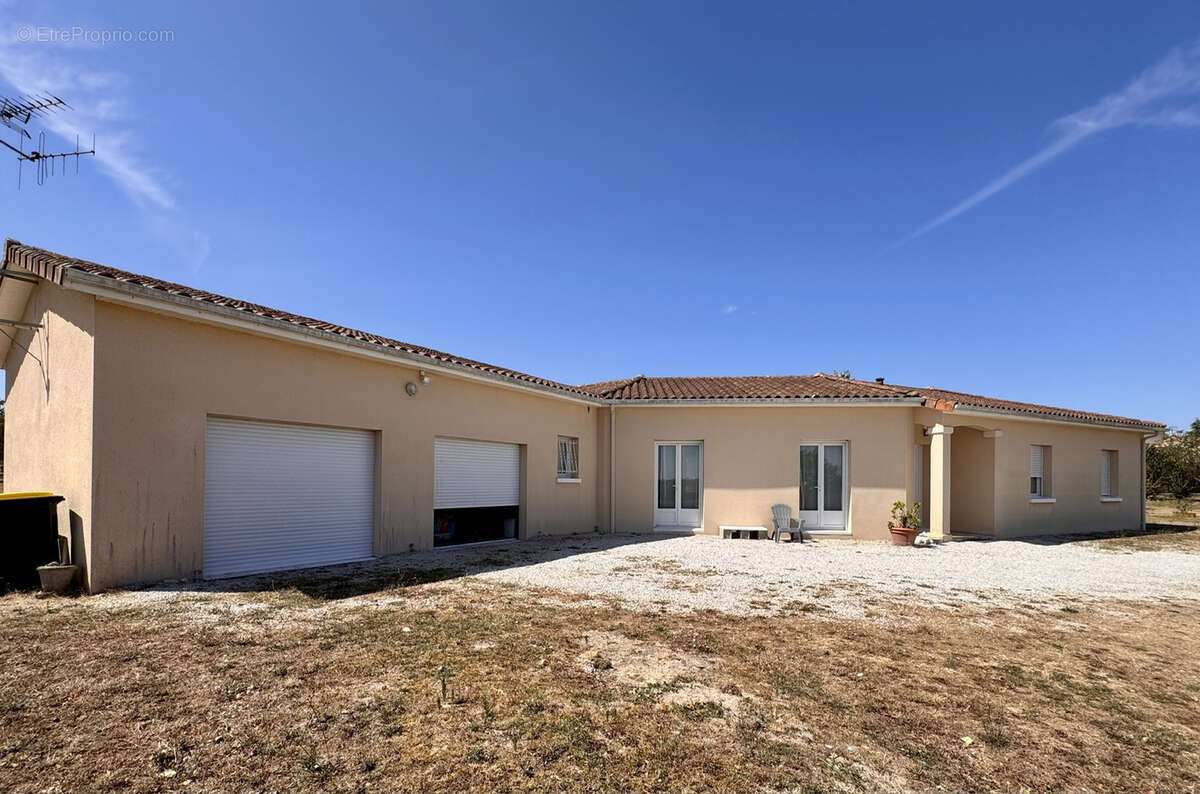Charmant pavillon 115m2 et 2000m2 de terrain - photo 4