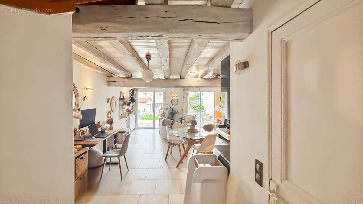 Maison à JOUARS-PONTCHARTRAIN