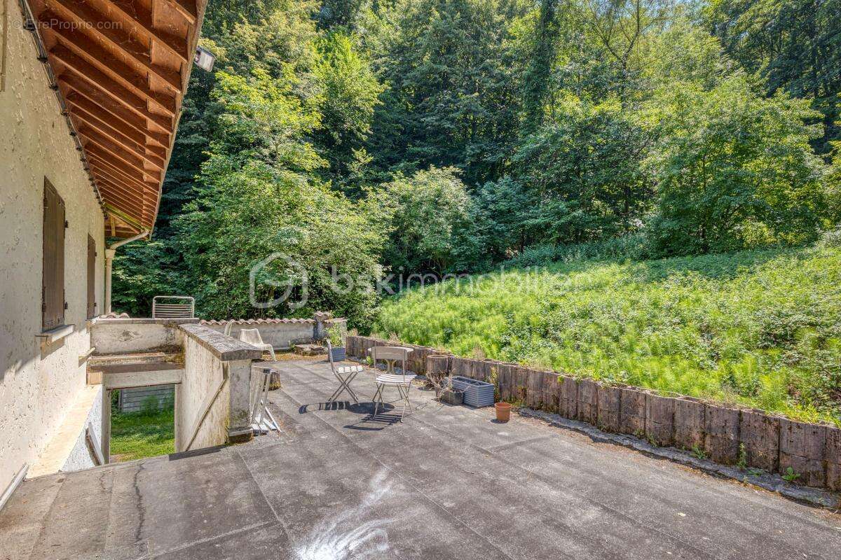 Appartement à SAINT-MARTIN-D'URIAGE